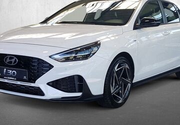 Hyundai i30 17.396 km 21.990 &euro; Düsseldorf 40233