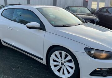 VW Scirocco 124.500 km 10.999 &euro; Mönchengladbach 41065
