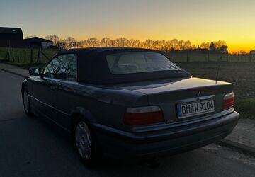 BMW 318 215.000 km 4.400 &euro; Bedburg 50181