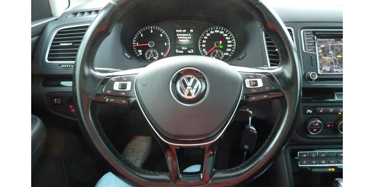 VW Sharan 2.0 TDI DSG Panorama Navi Leder 7 Sitze + 175.000 km 16.900 &euro; Ratingen 40885