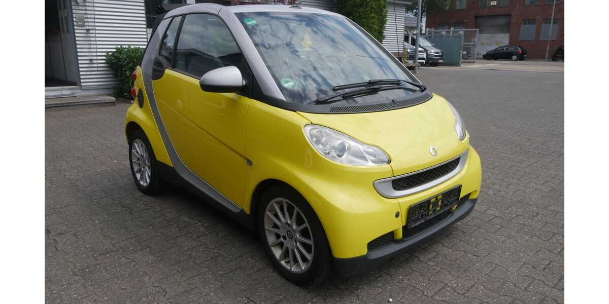 Smart ForTwo 106.334 km 3.950 &euro; Düsseldorf 40233