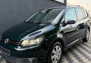 VW Touran 203.000 km 6.950 &euro; Duisburg 47259