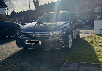 VW Passat Variant 185.000 km 13.800 &euro; Krefeld 47829