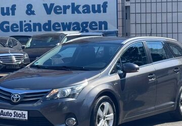 Toyota Avensis 239.014 km 6.850 &euro; Oberhausen 46045
