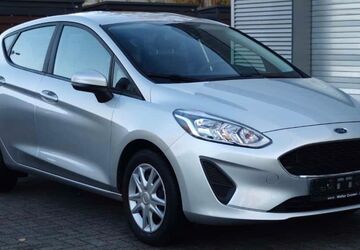 Ford Fiesta 14.900 km 9.899 &euro; Mönchengladbach 41066