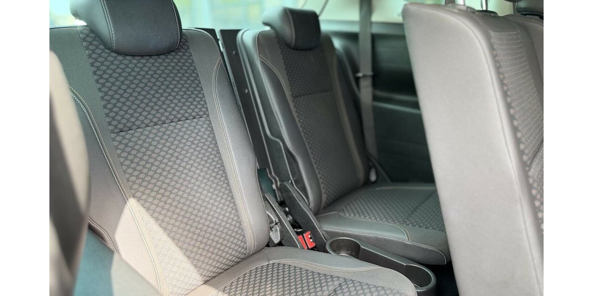 Opel Zafira Innovation / Automatik / Navi / 7 Sitze 95.000 km 14.390 &euro; Mönchengladbach 41066