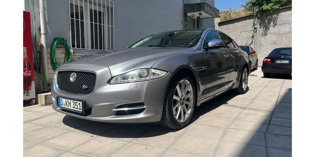 Jaguar XJ 276.000 km 15.300 &euro; Düsseldorf 40599