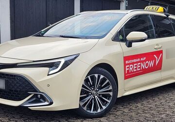 Toyota Corolla 80.000 km 26.180 &euro; Düsseldorf 40591