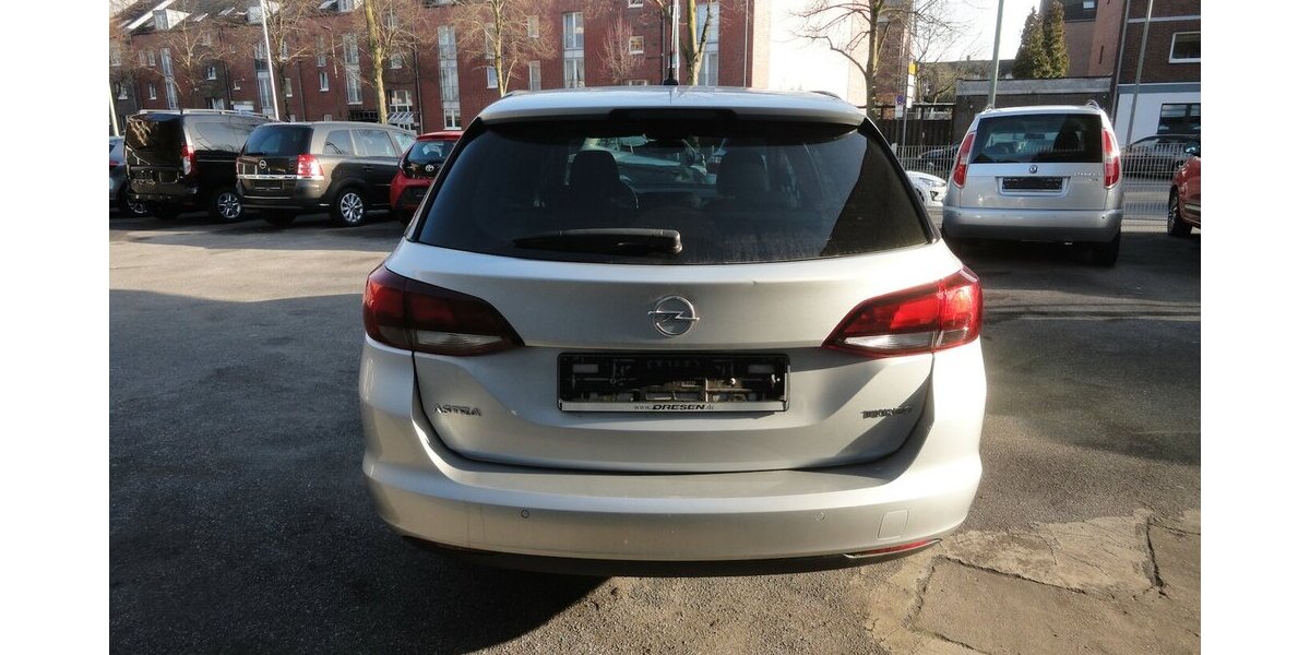 Opel Astra Edition 1,4 Klimatr. SHZ PDC Allwetter Top 90.000 km 8.990 &euro; Neuss 41462