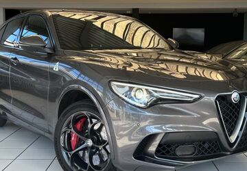 Alfa Romeo Stelvio 105.000 km 37.990 &euro; Wuppertal 42279