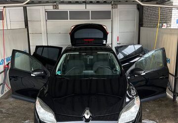 Renault Megane 136.000 km 3.599 &euro; Düsseldorf 40229