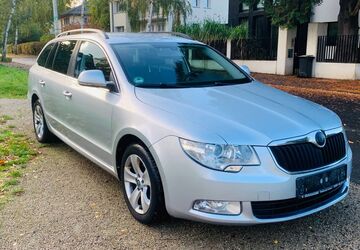 Skoda Superb 226.500 km 6.790 &euro; Viersen 41748