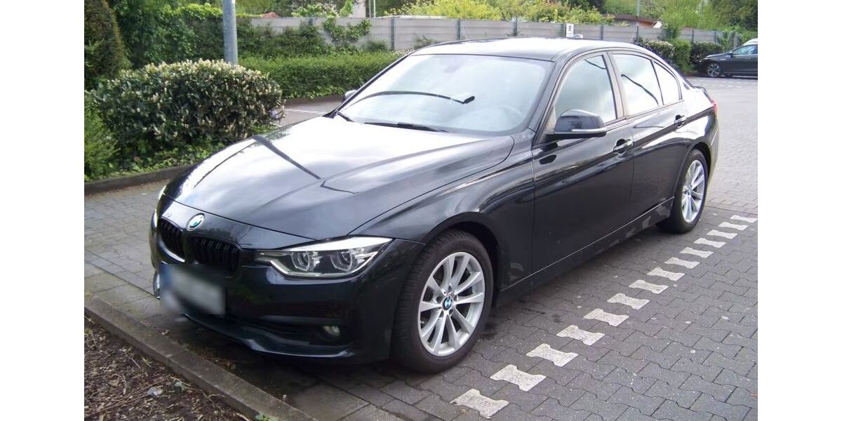 BMW 318 182.890 km 12.200 &euro; Duisburg 47198