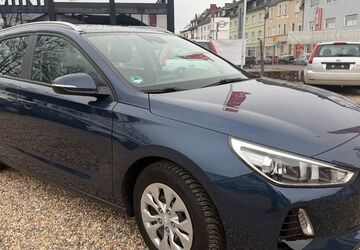 Hyundai i30 158.700 km 6.950 &euro; Leverkusen 51371