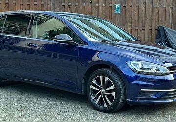 VW Golf 131.540 km 12.900 &euro; Düsseldorf 40627