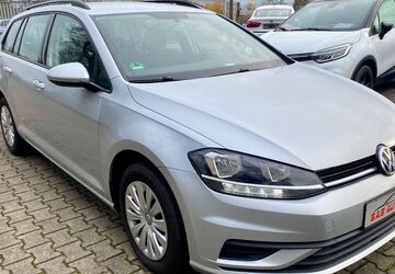 VW Golf 141.120 km 11.900 &euro; Moers 47445