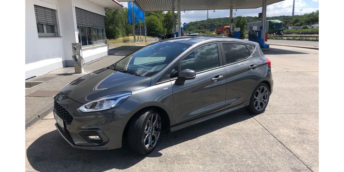 Ford Fiesta 40.000 km 14.000 &euro; Düsseldorf 40489