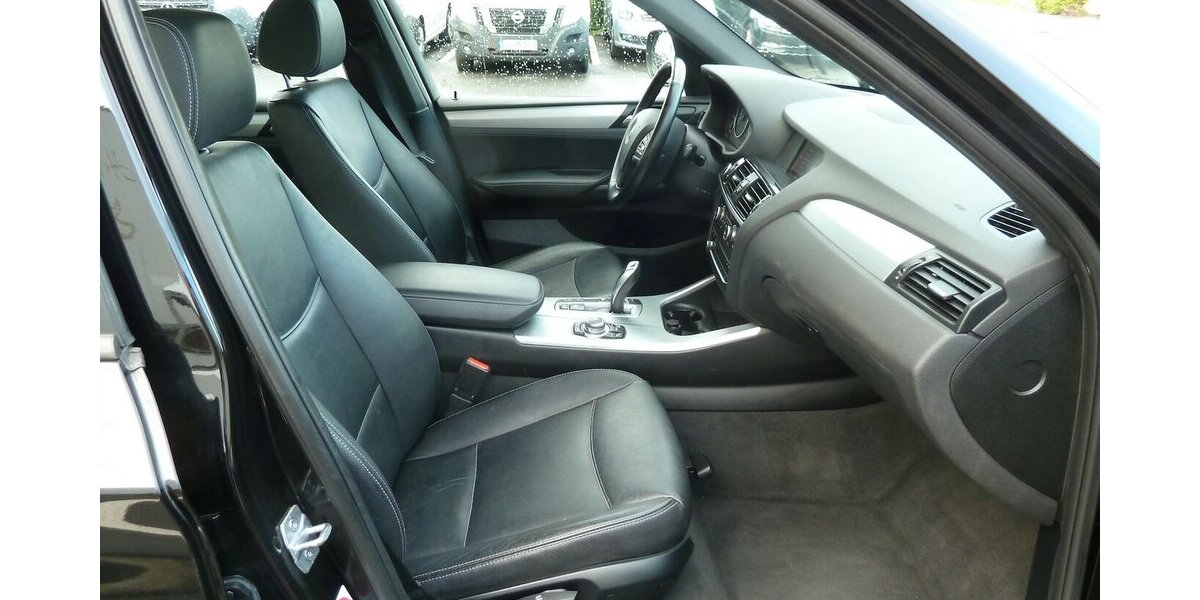 BMW X3 2.0 D x drive Autom. Pano Leder Lachschäden 313.000 km 7.900 &euro; Ratingen 40885