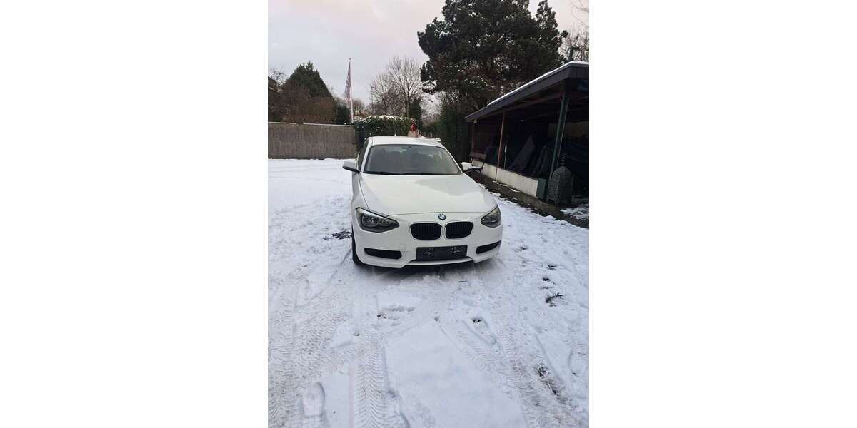 BMW 114 210.000 km 4.350 &euro; Duisburg 47228
