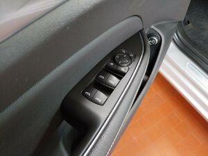 Opel Insignia Ultimate Matrix HUD AHK KAM ACC LEDER 39.050 km 25.730 &euro; HAAN 42781