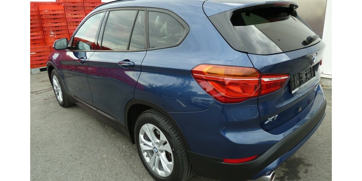 BMW X1 25e X drive Steptronic Navi Head up E-Sitze 154.000 km 17.900 &euro; Ratingen 40885