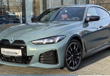 BMW i4 27.405 km 53.930 &euro; Mülheim 45472