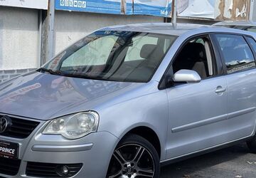 VW Polo 196.000 km 2.400 &euro; KREFELD 47798