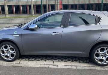 Alfa Romeo Giulietta 46.000 km 13.850 &euro; Ratingen 40885