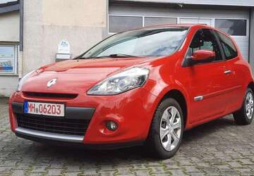 Renault Clio 147.500 km 2.999 &euro; Mülheim 45473