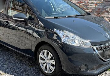 Peugeot 208 64.566 km 5.990 &euro; Düsseldorf 40231