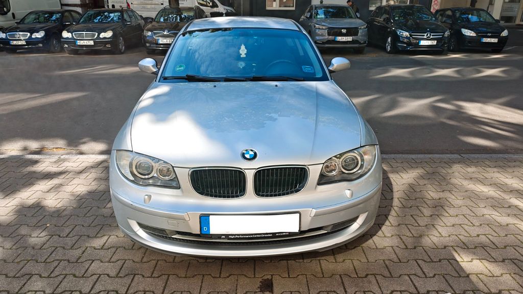 BMW 118 192.000 km 2.800 &euro; Dusseldorf 40476