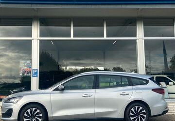 Ford Focus 33.200 km 19.380 &euro; Willich-Anrath 47877