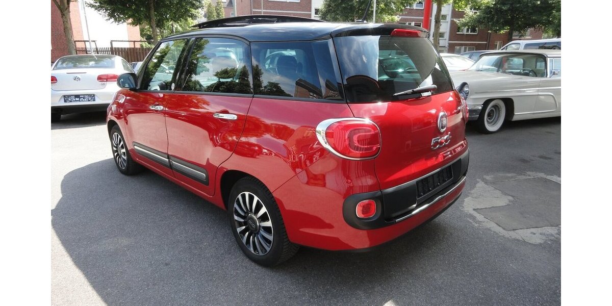 Fiat 500L 1.6D Living Navi+PanoSdach+kamera+Klimatr 158.000 km 8.399 &euro; Neuss 41462