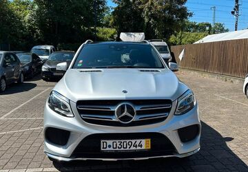 Mercedes-Benz GLE 350 237.500 km 24.500 &euro; Düsseldorf 40235