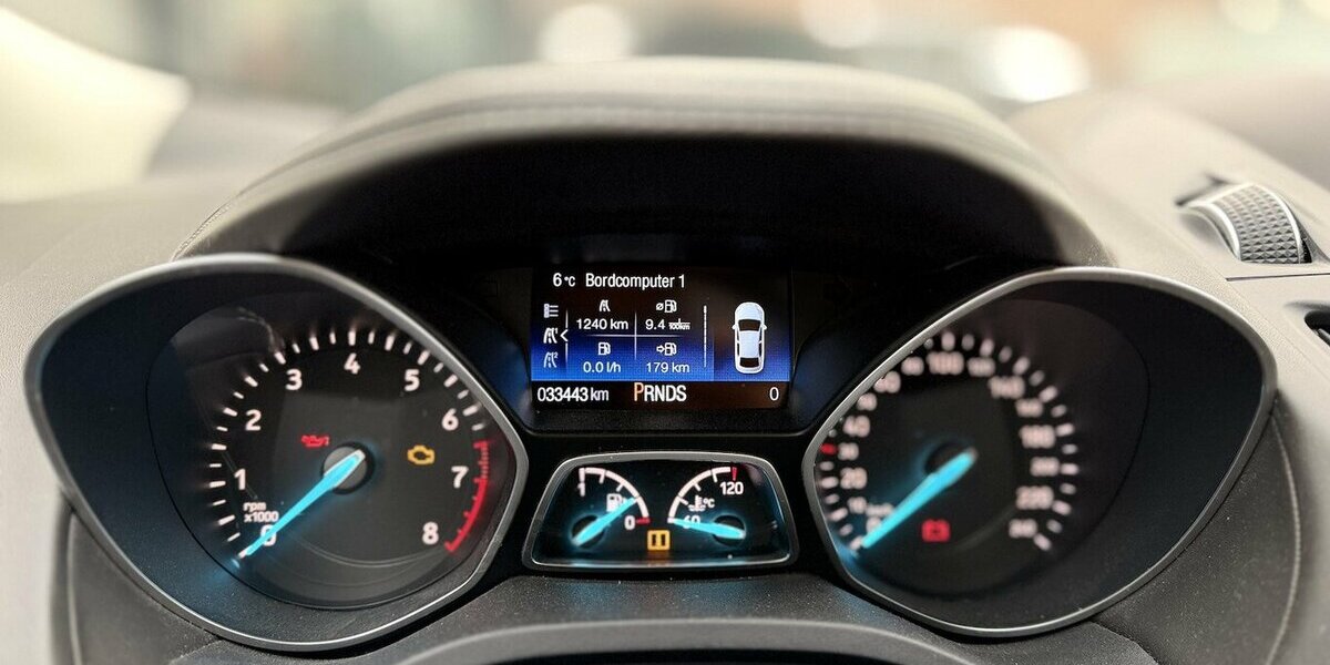 Ford Kuga Vignale / Panorama / Kamera / Keyless GO 34.000 km 22.900 &euro; Mönchengladbach 41066