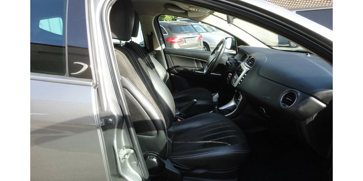 Lancia Delta Oro 1,9d 140 KW HU11/27 Klimatr+Navi+Leder 167.000 km 4.990 &euro; Neuss 41462