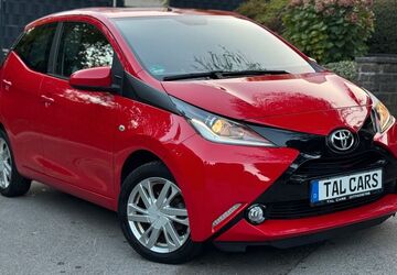 Toyota Aygo (X) 65.000 km 11.799 &euro; Wuppertal 42283