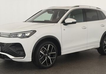 VW Tiguan 15.200 km 48.784 &euro; Neuss 41464