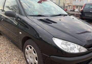 Peugeot 206 84.600 km 3.450 &euro; Leverkusen 51371