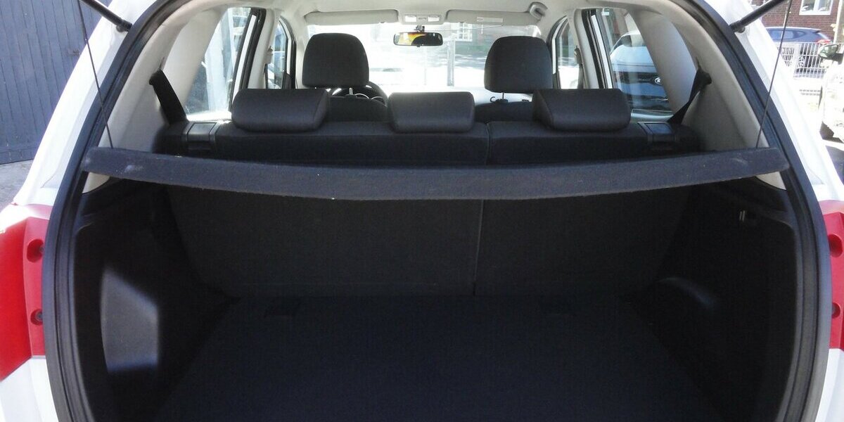 Kia Venga Vision 1,4 Klima SHZ Alu17+ Allwetter 2.Hd 96.000 km 4.950 &euro; Neuss 41462