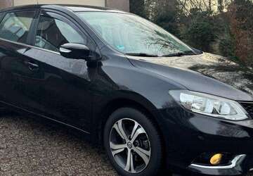 Nissan Pulsar 123.000 km 8.200 &euro; Solingen 42699