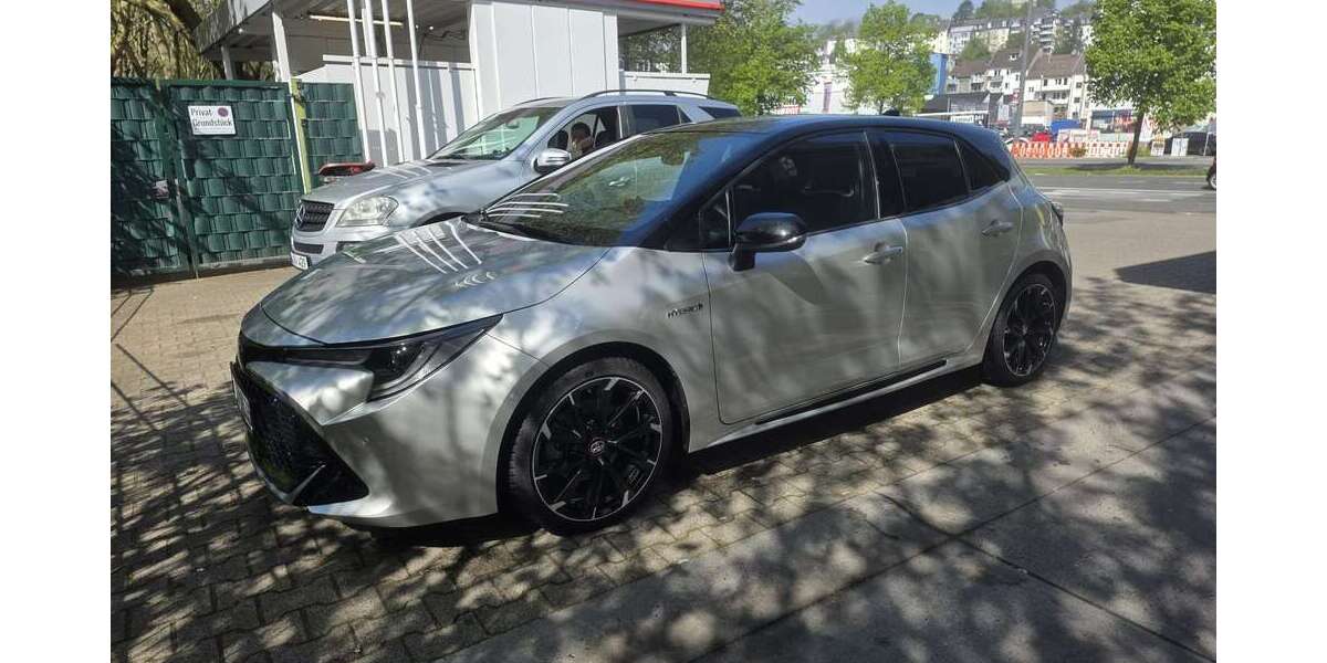 Toyota Corolla 53.300 km 24.300 &euro; Wuppertal 42119