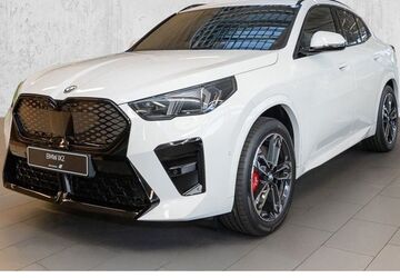 BMW iX2 2.000 km 57.990 &euro; Leverkusen 51371