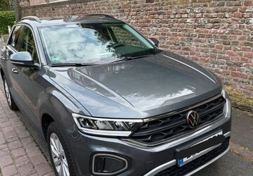VW T-Roc 28.500 km 26.950 &euro; Düsseldorf 40489