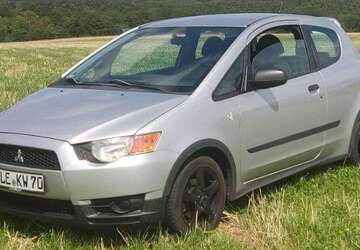 Mitsubishi Colt 73.000 km 2.999 &euro; Düsseldorf 40468