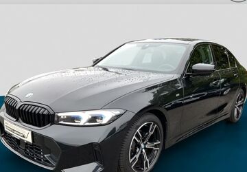 BMW 318 4.200 km 43.445 &euro; Duisburg 47053