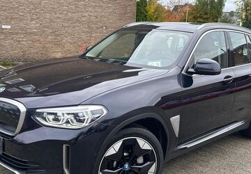 BMW iX3 112.711 km 26.900 &euro; Düsseldorf 40597