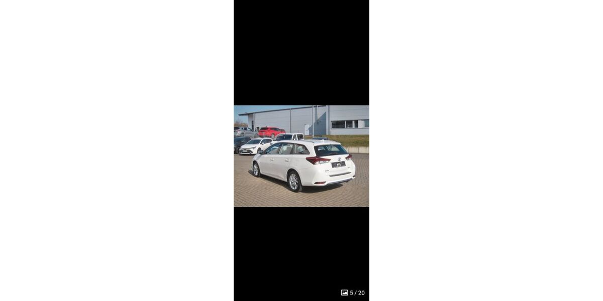 Toyota Auris 155.000 km 12.200 &euro; Neuss 41469