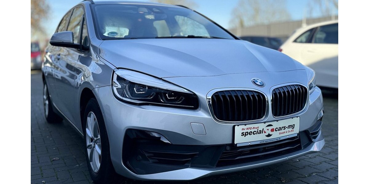 BMW 218 Active Tourer Automatik / PANO / LED / 1.Hd 65.000 km 16.780 &euro; Mönchengladbach 41066
