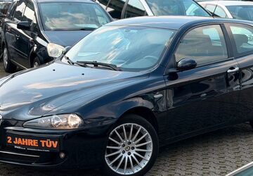 Alfa Romeo 147 195.000 km 2.250 &euro; Mönchengladbach 41063